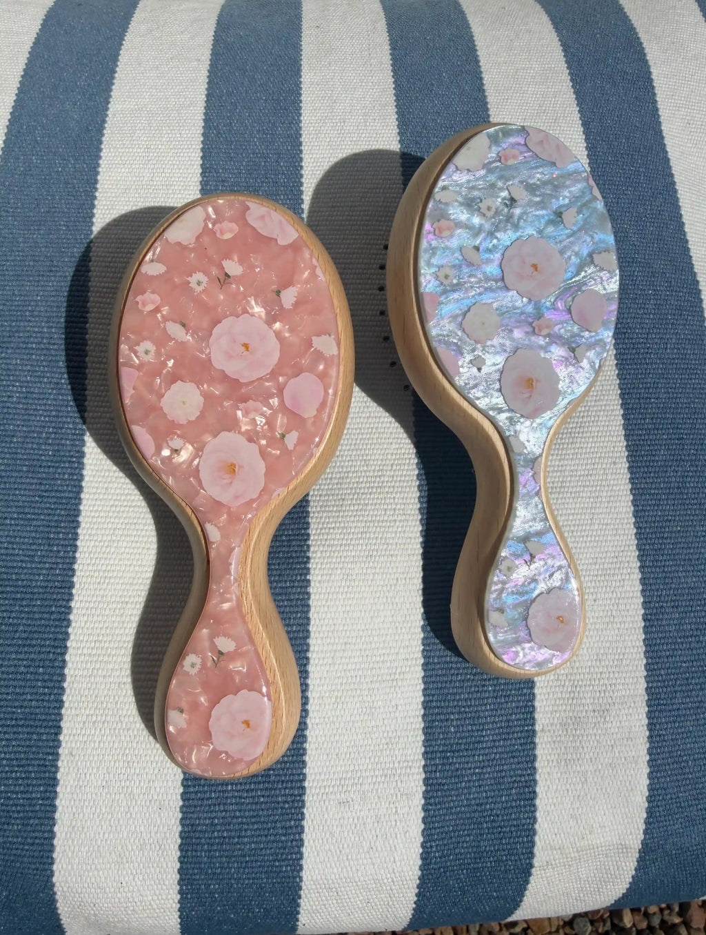 The Iconic Hairbrush Mini